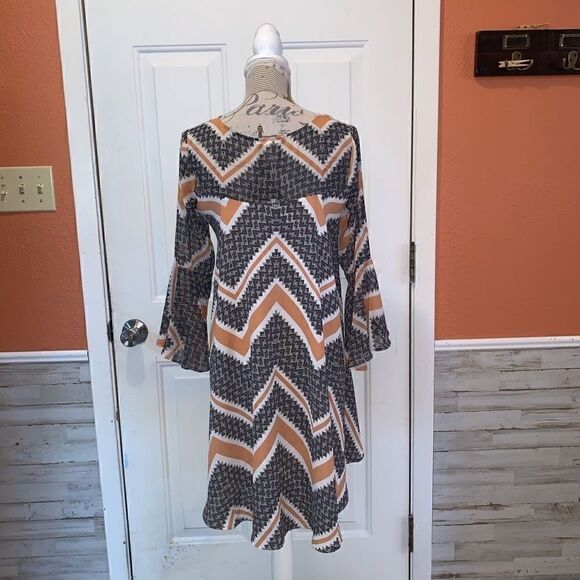 Adorable Paper Crown Endora Swing Dress ❣️ - Picture 6 of 7